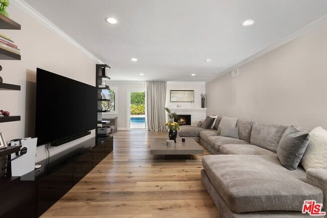 Photo - 222 Dickenson Ave