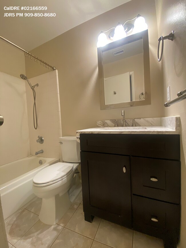 Photo - La Verne 2 Bedroom Condo