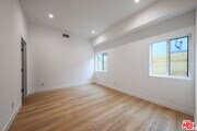 Photo - 1525 S Carmelina Ave Unit 1525