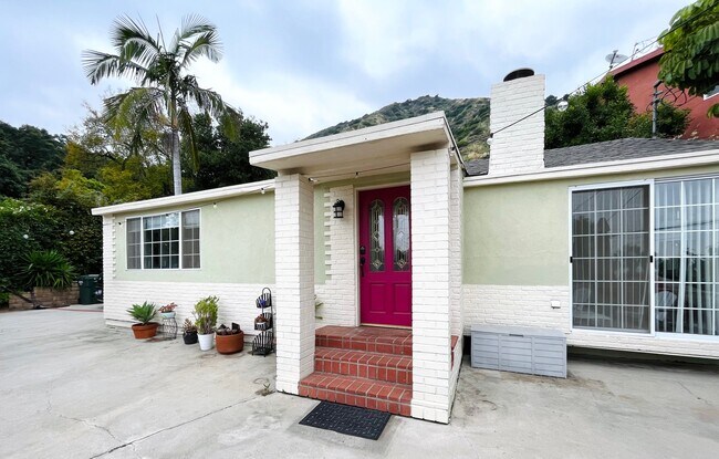 Photo - 729 Orange Dr