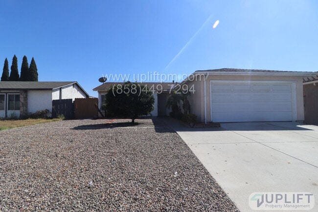 Building Photo - 4 Bedroom 2 Bath Home in the Heart of Mira...