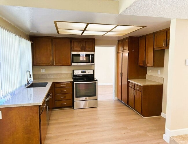 Photo - Spacious and Well Maintained 4 Bedroom Hom...
