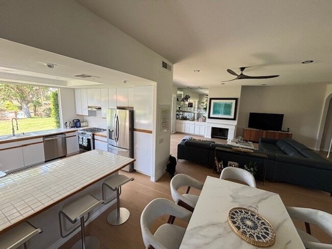 Photo - 3 Bedroom 2 Bath Short Term Rental August through October