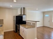 Photo - Luxury Upstairs 2 Bedroom Apartment in La ... Unit 4