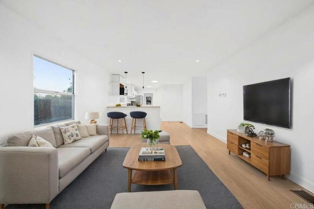 Photo - 1948 E 16th St