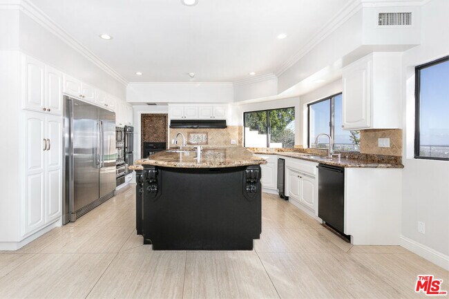 Photo - 7962 Oceanus Dr