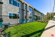 Photo - 6640 Woodley Ave Condo Unit 204-204