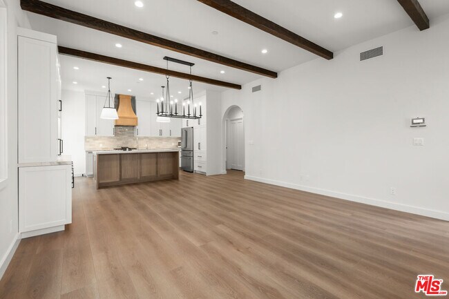 Photo - 930 Lincoln Blvd Unit A