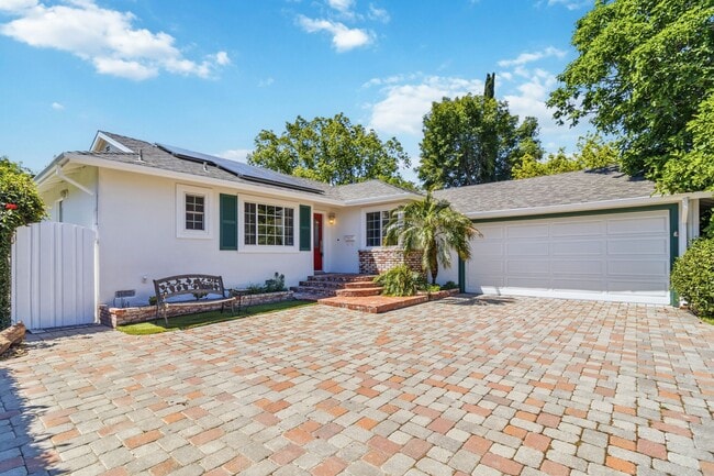 Building Photo - 23020 Haynes St