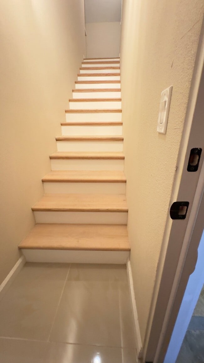 Photo - 520 Manzanita St