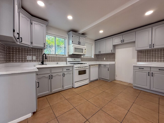 Photo - 6054 Colfax Ave