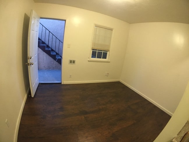 Photo - 7404 S Western Ave