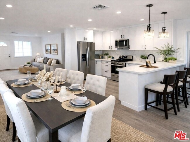 Photo - 4522 Mammoth Ave