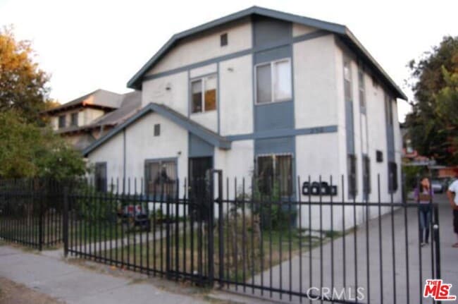 Photo - 236 E 29th St Apartment Unit 4