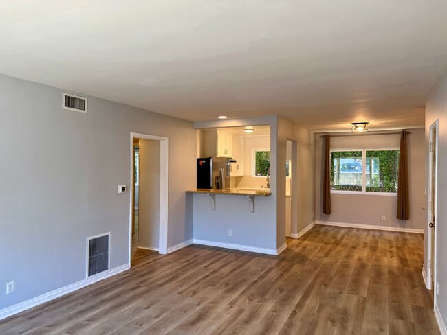 Photo - Dickens Unit 4