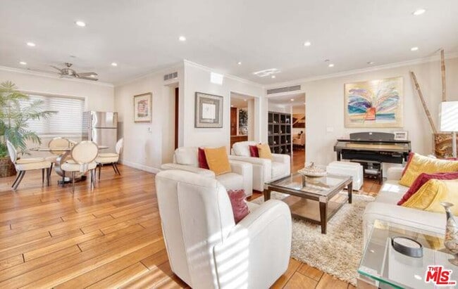 Photo - 918 S Wooster St Unit 2