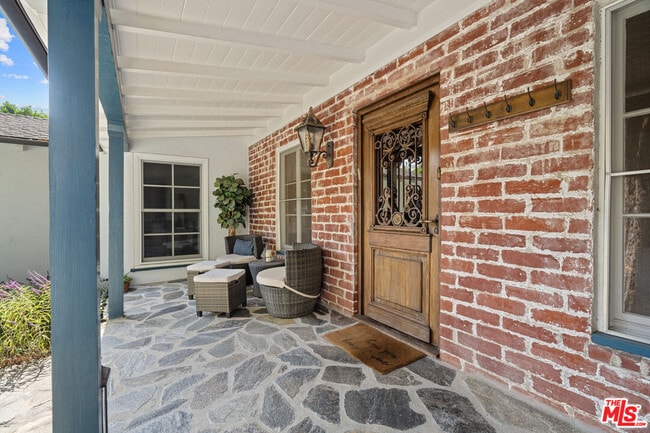 Photo - 1853 Nichols Canyon Rd