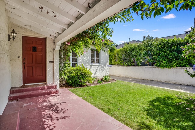 Photo - 10514 Rochester Ave