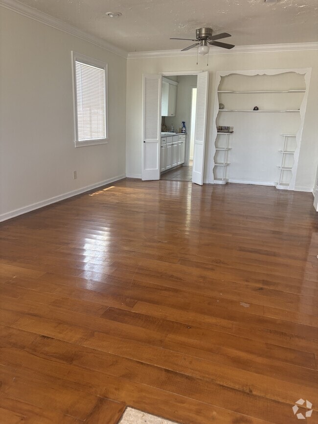 Building Photo - 6731 5th Ave Rental