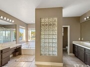 Photo - 23011 Bouquet