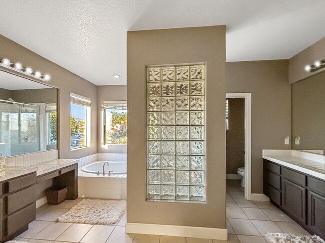 Photo - 23011 Bouquet