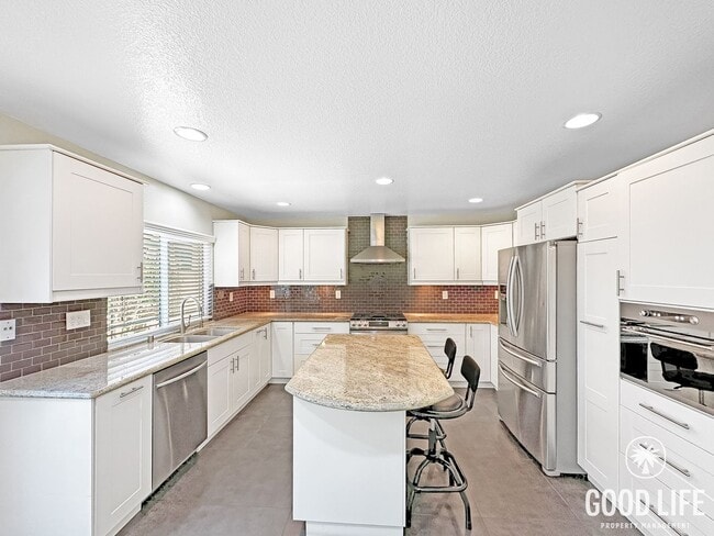 Building Photo - Beautiful 3-Bed Home w/ Vaulted Ceilings, Stainless Appliances, Private Backyard & 2-Car Garage