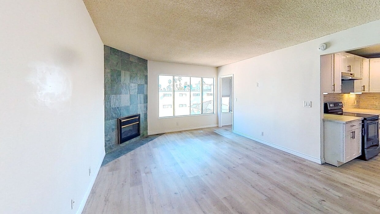 3D Tour - 1033 6th St Unit 308