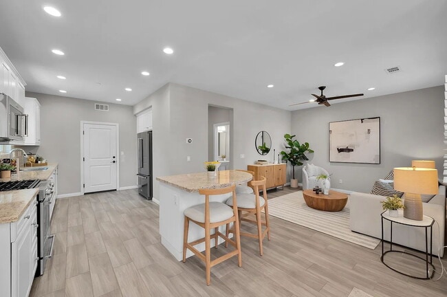 Photo - $5,000 - 3 Bed / 2.5 Bath Townhome located in a Gated Community in Del Sur