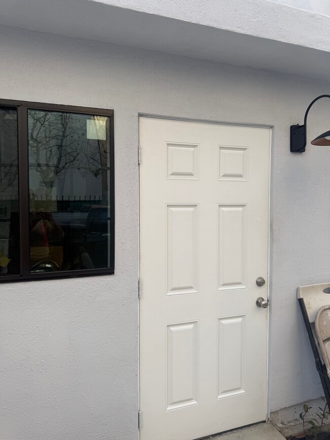 Photo - 1518 N Broadway Unit 1