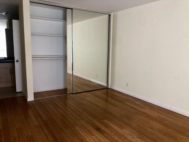 Photo - Luxury Remodeled Condo for Rent