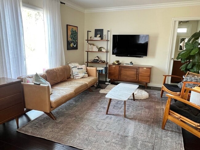 Photo - Charming Spanish 3 Bedroom Available!