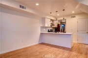 Photo - 1048 Maple St