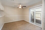 2BR, 2BA - 1016SF - Dining Room - Mango Tree