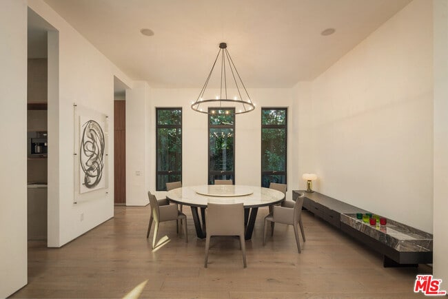 Photo - 333 Croft Ave