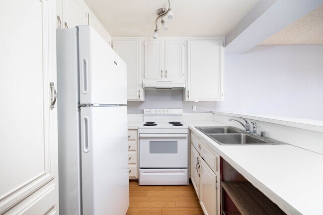 Photo - Corner unit with views! Unit 107