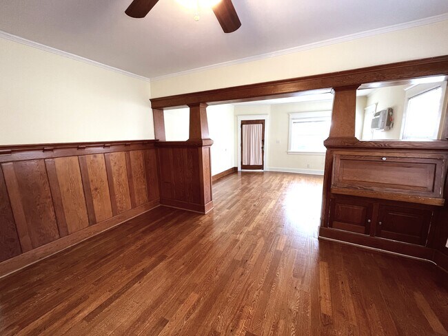 Photo - 9813 Venice Blvd