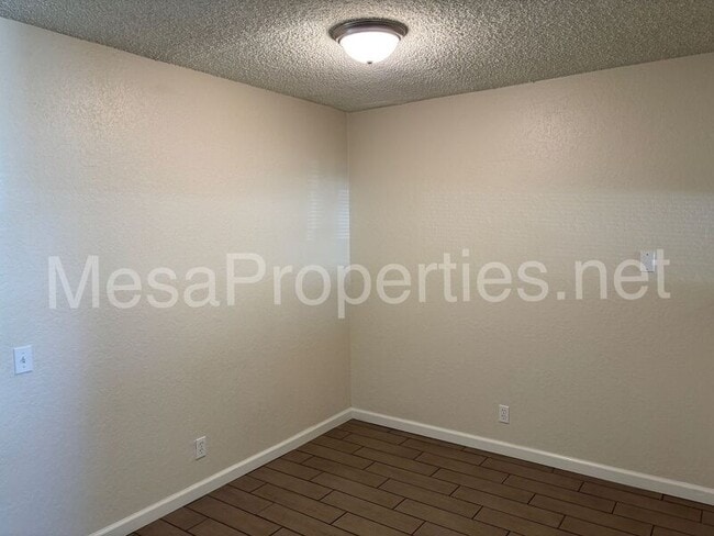 Photo - 1016 W Pine St