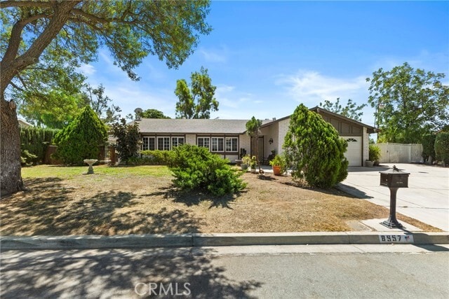 Photo - 8557 Saddle Creek Dr