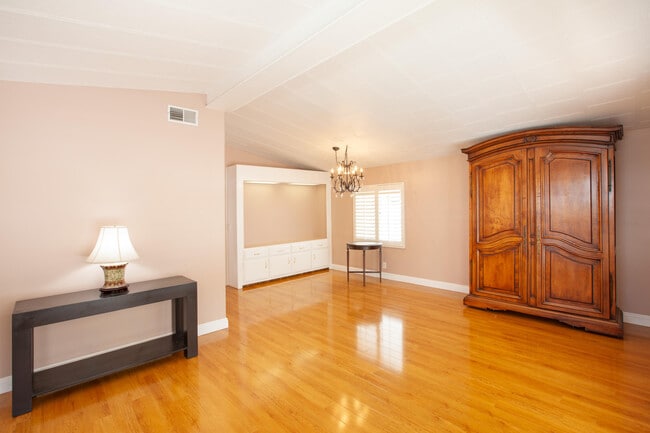 Photo - 269 S Paseo Laredo