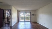 Photo - 1850 W Greenleaf Ave House