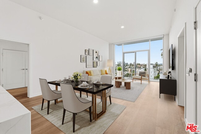 Building Photo - 8500 Burton Wy Unit 602