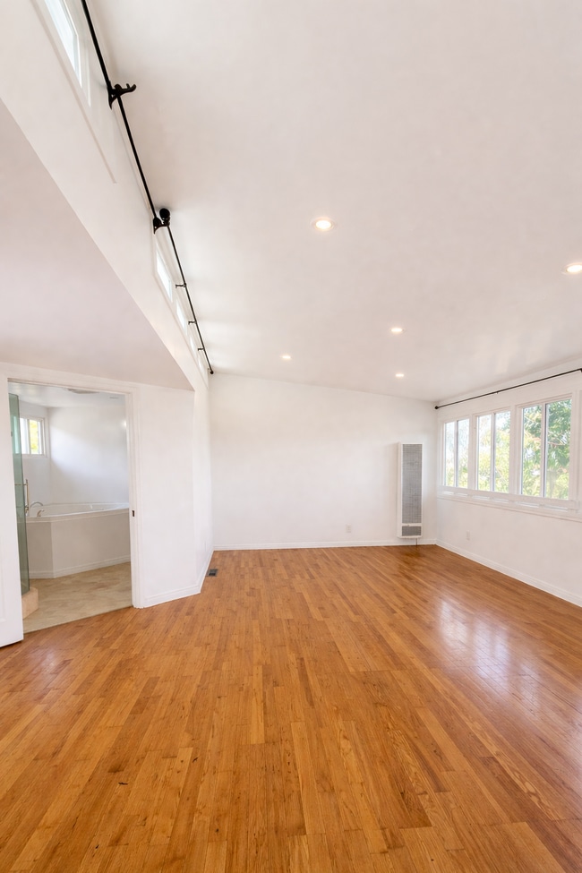 Photo - 1404 San Remo Dr