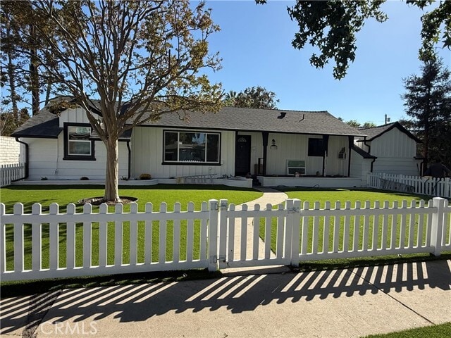 Photo - 17360 Lemac St