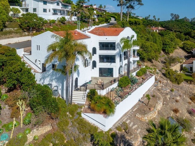 Building Photo - World-Class Ocean views abound with this American Riviera Gem!