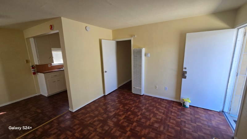 Photo - 765 S I St
