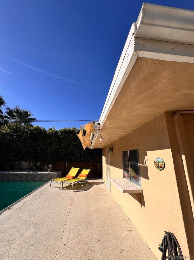 Photo - 1225 E Buena Vista Dr House