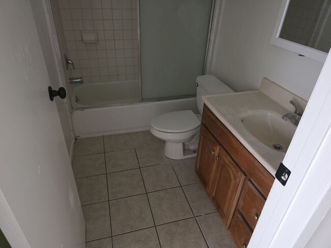 Photo - LOVELY & SPACIOUS 2 BEDROOM PENTHOUSE CONDOMINIUM