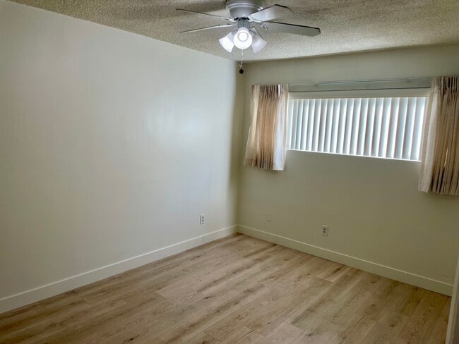 NY#14 Bedroom 2 - New Yorker