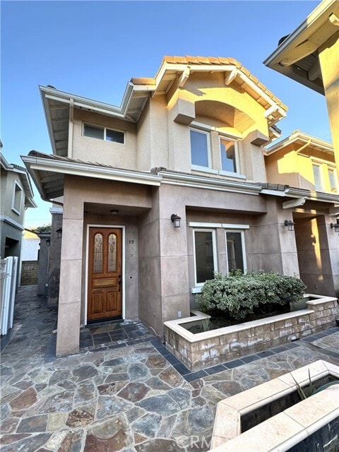 Photo - 88 N Roosevelt Ave Unit 19