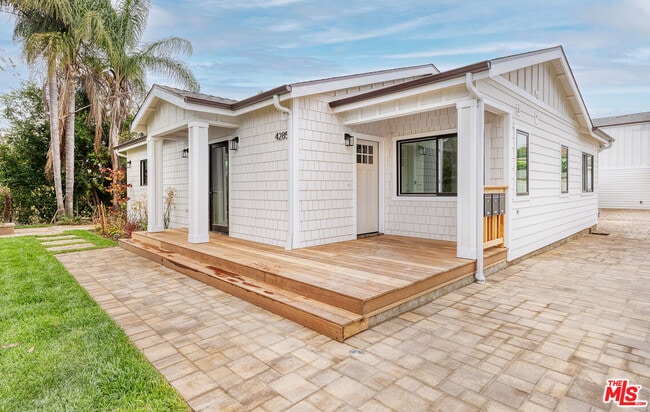 Building Photo - 4285 La Salle Ave